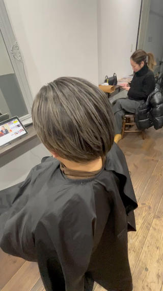 カラー メンズ バレイヤージュ 宮本宗嵩のヘアスタイル