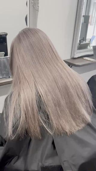 ロング カラー バレイヤージュ 宮本宗嵩のヘアスタイル