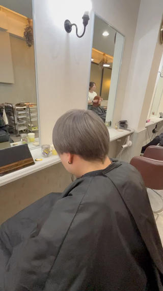 カラー メンズ バレイヤージュ 宮本宗嵩のヘアスタイル