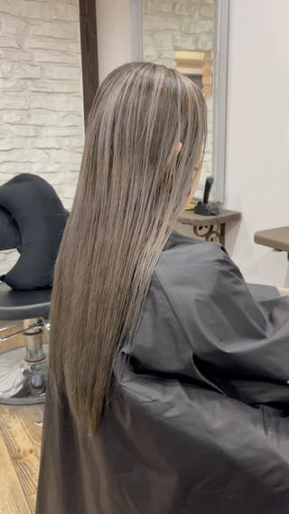 ロング カラー バレイヤージュ 宮本宗嵩のヘアスタイル