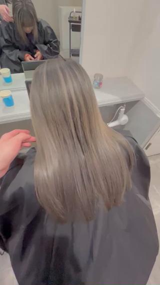 ロング カラー バレイヤージュ 宮本宗嵩のヘアスタイル