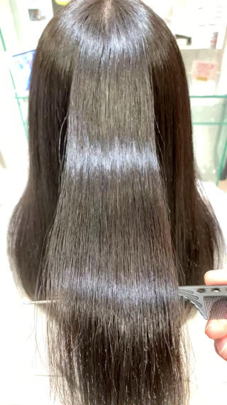 ロング 髪質改善美容師 鈴木のヘアスタイル
