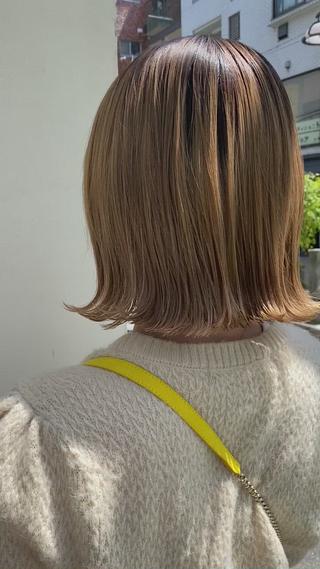 切りっぱなしボブにまろやかなベージュ♡一気に夏らしくなります 