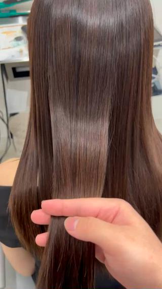 うねりが気になる方でもドライだけでこの艶髪

ぜひ一度お試しください 