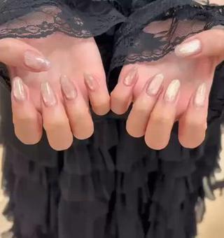 ネイル h △TRIOSのネイルデザイン