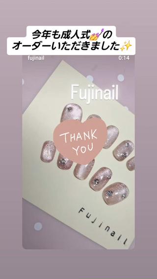ネイル fujinail(バーバーフジノ)所属・藤野 智美のネイルデザイン