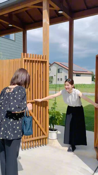 動画内は夏バージョンの内装ですが
11月〜は五感で温かさを感じられるような内装チェンジをしています(*^^*)

毎回来る度にトキメキやワクワクを感じられますように！

ご来店お待ちしております 