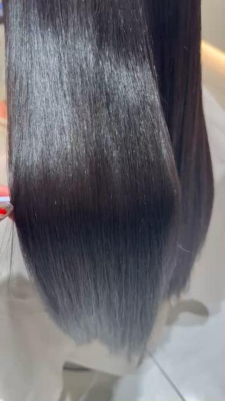 夏の季節だと強い紫外線対策、冬の季節は静電気対策にとってもおすすめなトリートメントになっています！
アイロンを通すことでよりツヤツヤに仕上がります 