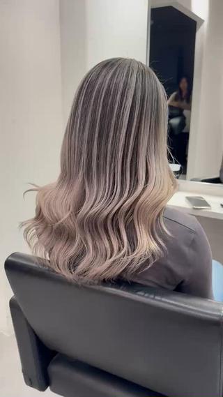 セミロング CIERA.南船場所属・yuna🧡/心斎橋 ハイトーン/ブリーチのヘアスタイル