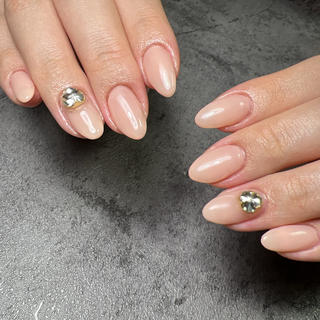 ワンカラーにパーツ(中)¥200×2
オフ込み2.5hデザインです