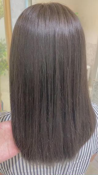 イルミナカラーで作る赤みを消したカラー︎
艶感も最高峰です︎ 