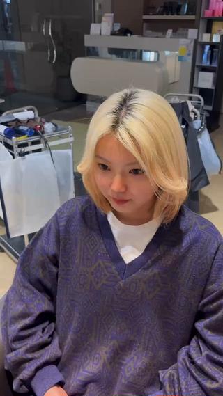 ミディアム あいり 福岡美容師のヘアスタイル