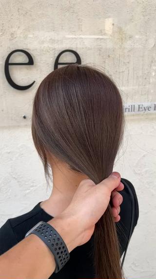 セミロング カラー 似合わせ/ブリーチ カラー.岡田友仁のヘアスタイル