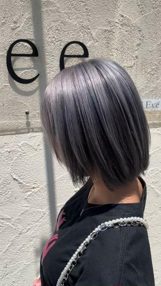 アンブレラカラー！
インナーカラーの範囲によって少し
料金の変動あり！
ブリーチ回数複数回必要です！
シルバーカラー 