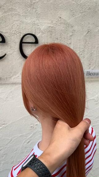 セミロング カラー 似合わせ/ブリーチ カラー.岡田友仁のヘアスタイル