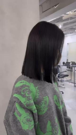 ミディアム foto所属・𝐁𝐋𝐔𝐄𝐓 /カット特化/新宿のヘアスタイル