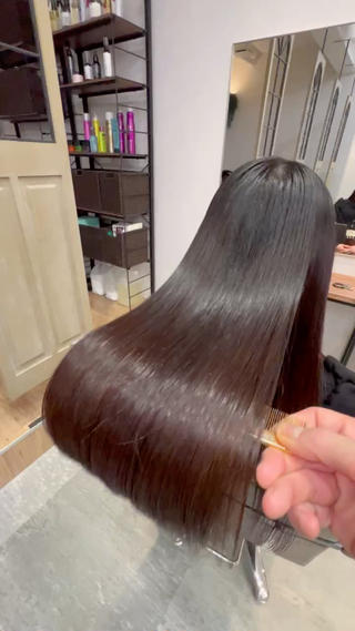 くせ毛、ダメージ毛お悩みの方を縮毛矯正＆髪質改善で解決します♪トリートメントやイルミナカラー、オーガニックカラー、グレイカラー、ブリーチ、ダブルカラー種類豊富。ブリーチ縮毛矯正やビビり毛を髪質改善ご相談下さい。[南砂町/東陽町/木場/門前仲町] 