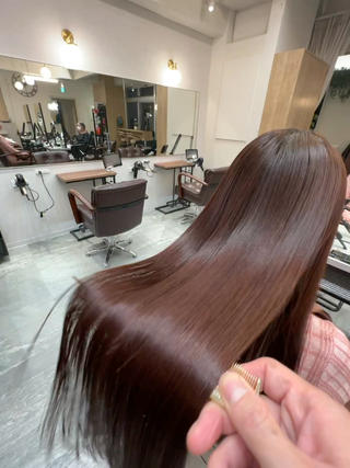 くせ毛、ダメージ毛お悩みの方を縮毛矯正＆髪質改善で解決します♪トリートメントやイルミナカラー、オーガニックカラー、グレイカラー、ブリーチ、ダブルカラー種類豊富。ブリーチ縮毛矯正やビビり毛を髪質改善ご相談下さい。[南砂町/東陽町/木場/門前仲町] 