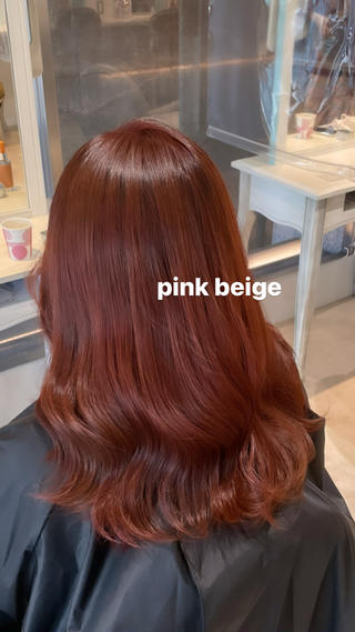 女の子らしいピンク系は常に人気です
ピンクベージュは肌馴染みもよく、濃く入れると色落ちするまでたっぷり楽しめます 