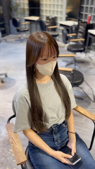 パヤパヤした毛が気になる方縮毛矯正でかなり変わります！ ぜひお任せ下さい！ 