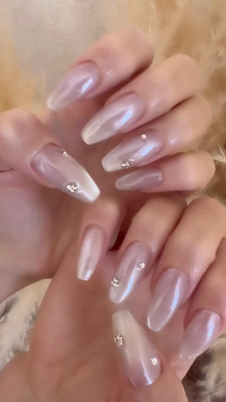 艶パウダー＆マグネットでうるうるプルプル


マグネットネイル
ミルクマグネット
enoi

 