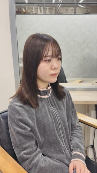 縮毛矯正とカラーを
「同時は無理」
「明るくできない」
「傷むからやめた方がいい」

と言われてきた方へ。

本当に必要なのは
“髪質に合わせた設計”だけです。

矯正×カラーは、
正しい順番・薬剤・処理を守れば
むしろ髪が綺麗に見えます。

今の状態ならどうするべきか、
写真を送ってくれたら診断します

担当 @sot.a1221

ご予約はプロフィールのURL又は、DMからお願いいたします。

【Garland umeda】
大阪市北区茶屋町1-52 comodo梅田ビル 6F
TEL 06-6131-7181

その他のメニューも多数ございます
お気軽にお問い合わせ下さい 