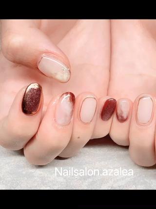 ネイル R inのネイルデザイン