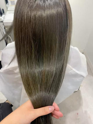 トーンダウンカラーをしてから2STEP艶トリートメントでトゥルトゥルな髪の毛に… 