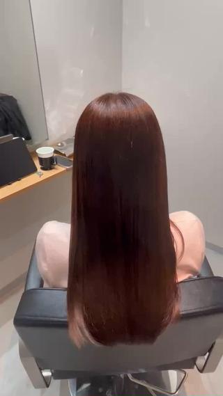 セミロング omaフクダ 縮毛矯正/艶髪カラーのヘアスタイル