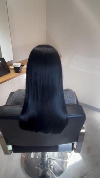 セミロング omaフクダ 縮毛矯正/艶髪カラーのヘアスタイル