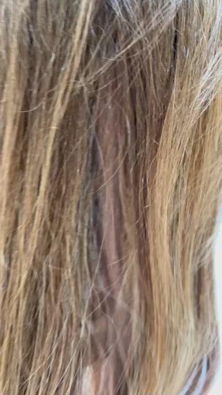 before！酸熱トリートメント。人毛100%のエクステつけて1ヶ月。地毛とエクステパサつき広がりごわつきあり。エクステと地毛の手触りをよくしたい。→ 