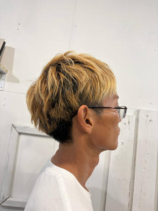 量感が気になるところを中心にセニングっ
さっぱりとしたスタイルに 