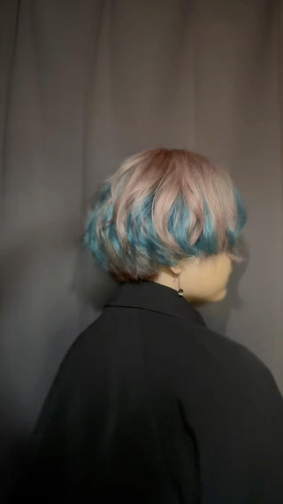 【ピンク×水色】の【デザインカラー】です！
ヘアアレンジとヘアメイク も含めフル施術しました！
水色×ピンクのカラーが混じってすごく可愛いです！ 