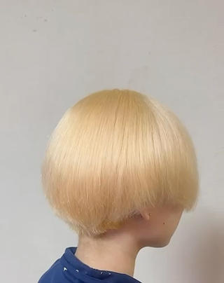 【抜きっぱなし！️ ブロンドカラー】です！️
どんな系統のファッションも合わせやすくて！
映える万能カラーです！️ 