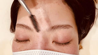 ハリウッドブロウリフトafter
毛流れを自由自在に♪♪