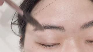 自由自在な眉に♪♪