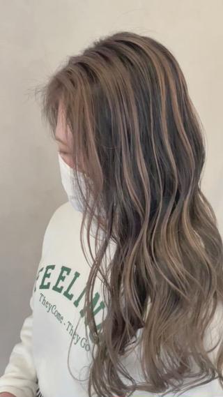 スモーキーベージュ×バレイヤージュ