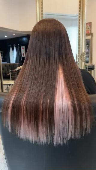 ※インナーカラー・ハイライトなど
デザインエクステ対応可能です。
ブリーチせずに楽しみたい方にもおすすめ。
 