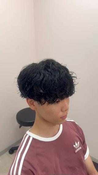 スパイラルパーマ
ブリーチ回数によってはブリーチ毛でもパーマかけられます 