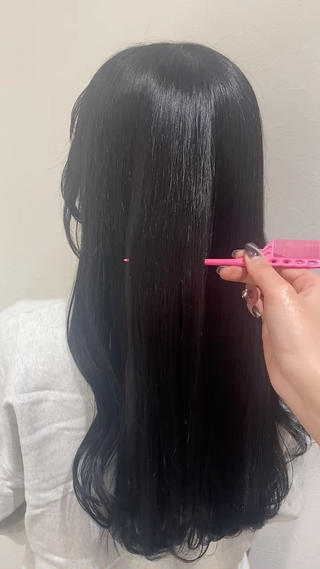 秋冬や就活にもおすすめブルーブラック 