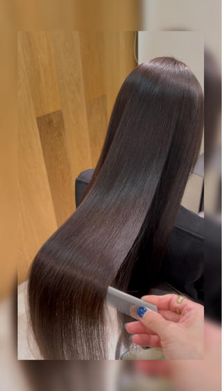ロング 🩵縮毛矯正  髪質 改善 美髪🩵のヘアスタイル