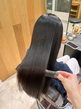 ロング 🩵縮毛矯正 髪質 改善 美髪🩵のヘアスタイル