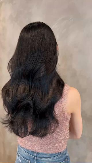 ロング L'EANE THE TOKYO所属・美顔形成カット｜青山 髪質改善｜三浦秀太郎のヘアスタイル