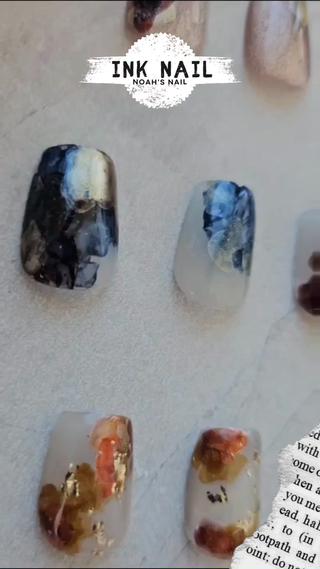 秋はインクニュアンスネイル
ショートネイルでもかわいい
フットにもおすすめです
フィルインオフ・丁寧ケア込
長さだし(チップ)1本￥400 