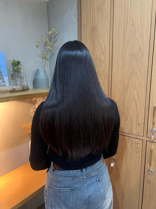 オイル無しのドライヤーのみでこのツヤです 