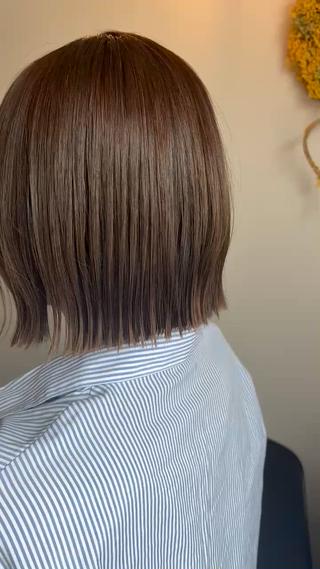 膨らみ
広がり
はねる
うねる
まとまらない
割れる
本当に気持ちが嫌になる

時間はかかりますが
ものすごく楽になります。
手触りつるん
はねないし、まとまるし
なんなら毛先はアイロンで巻いたりできるし

毛質によっては今までのダメージが少しおさまります！
ダメージレベルによってはですが。

美容師目線でどんな風にするかも大事ですが
初回の方はどんな風にしたいかをお客様から
お話いただけると少しでも美容師さんと理想の髪にできるかもです。
出来ないかもが出来るかもになるかも
お気軽にご相談ください。

#飯田市髪質改善#飯田市縮毛矯正#飯田市グリップス#ボブ#髪質改善#飯田市トリートメント 