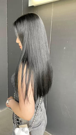 ブルーブラック/ダークグレー/暗髪ロング/艶カラー/韓国ヘア/就活カラー 