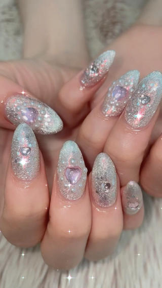 ネイル オーナーネイリスト MAKIのネイルデザイン