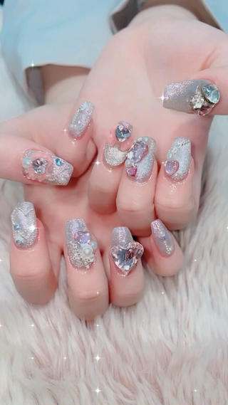 ネイル オーナーネイリスト MAKIのネイルデザイン