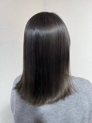 イルミナアディクシーカラーで透明感たっぷり 